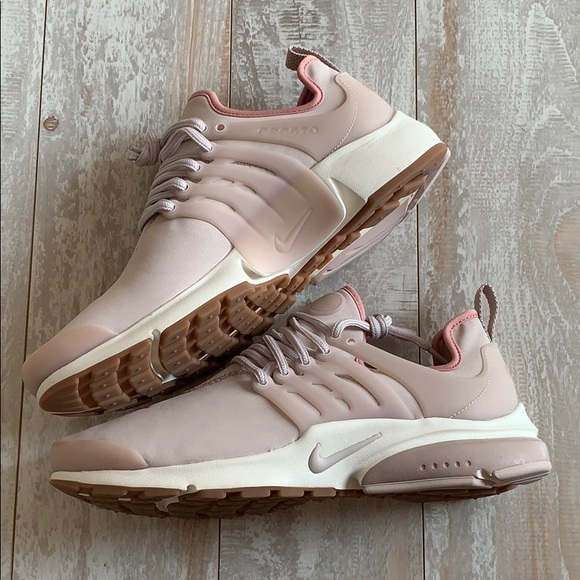 rose gold nike prestos